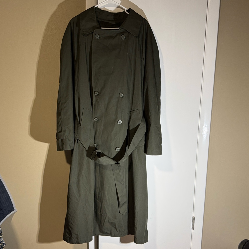 London Fog Men’s Trench Coat – Size 44 – Removable Wool Liner